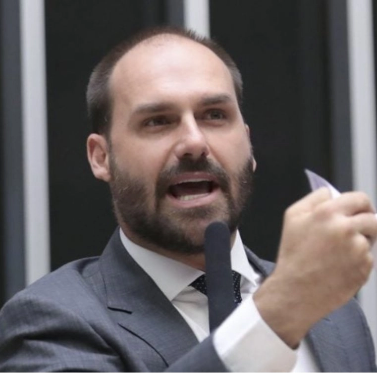 PF determina retorno de Eduardo Bolsonaro ao cargo de escrivão