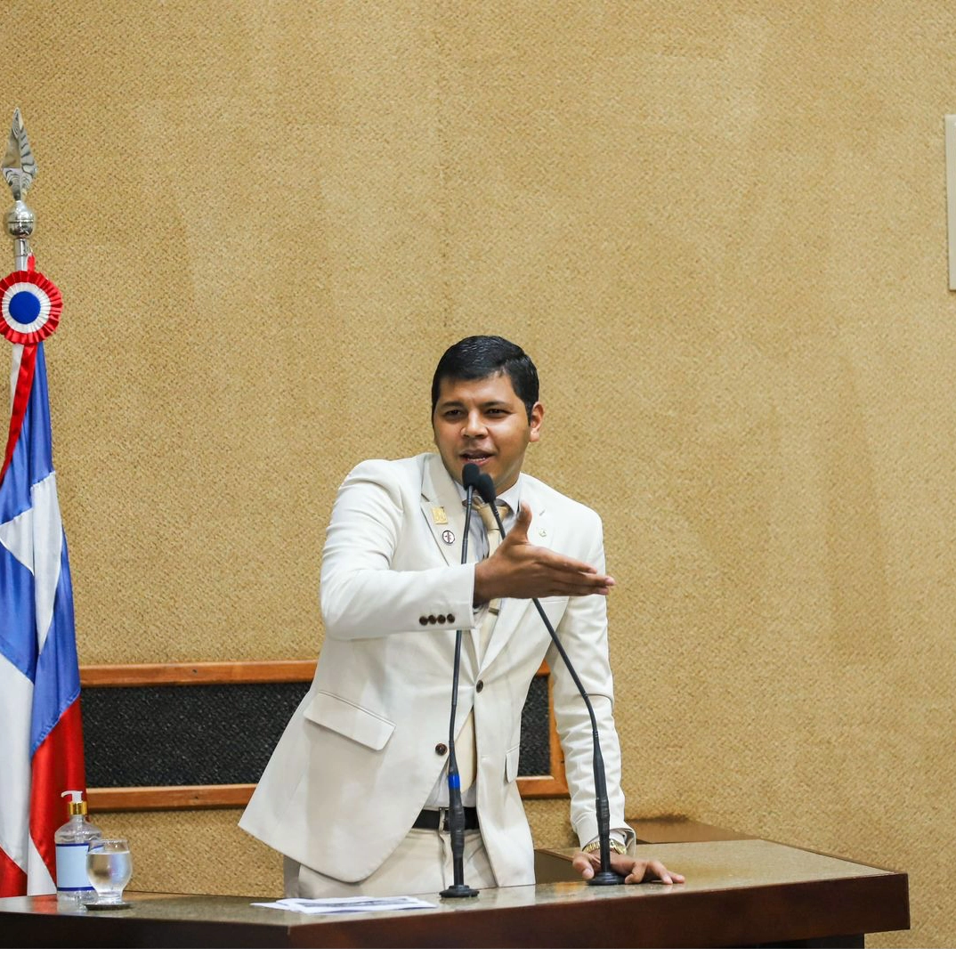 Após votar contra aumento do ICMS, Diego Castro diz que ‘PT de Lula e Jerônimo aprovou mais um castigo aos baianos’