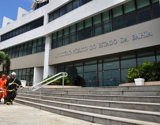 MP-BA denuncia construtora e empresário por crimes ambientais