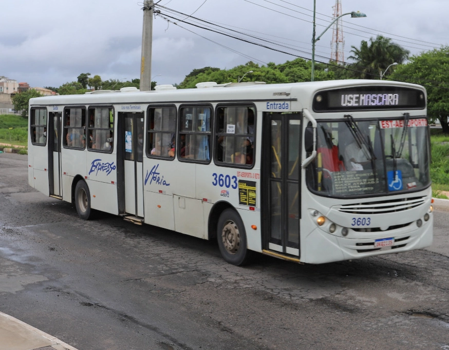 Assembleia paralisa ônibus na Região Metropolitana de Salvador; veja detalhes