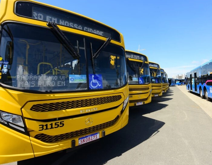 Rodoviários aprovam estado de greve, e ônibus podem parar em Salvador na próxima semana