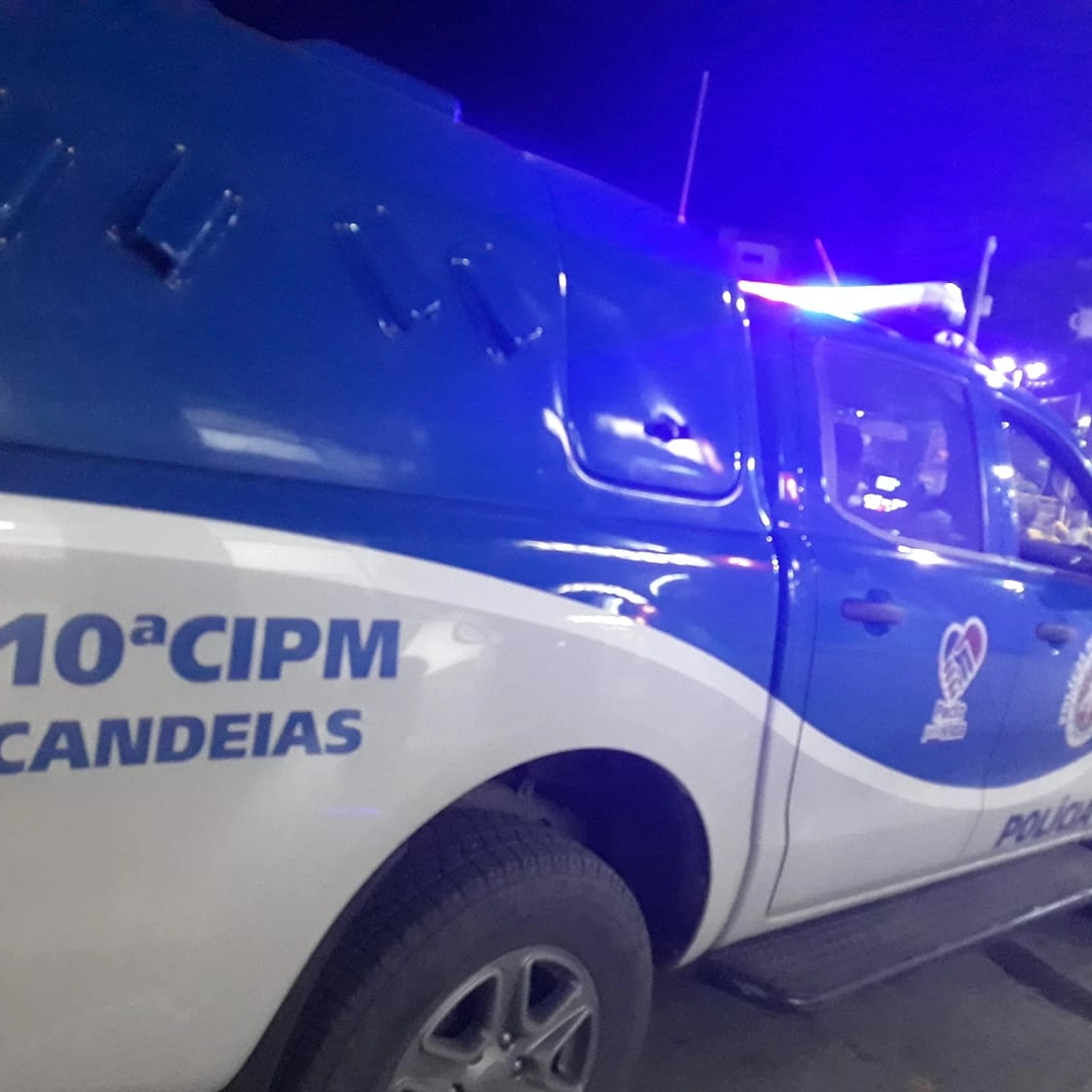 Homem e filho são mortos em Candeias; jovem tentou defender o pai