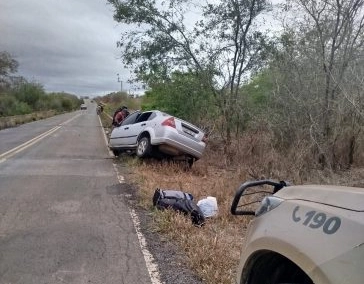 Acidente deixa quatro mortos e uma criança ferida na BA-026