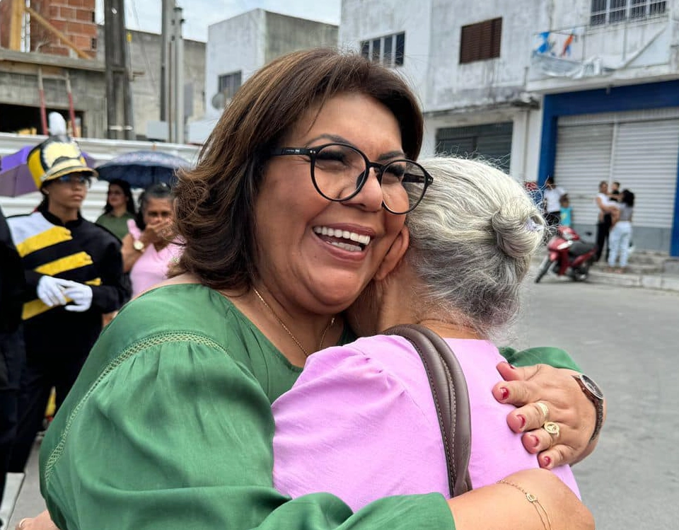 Cansanção: Justiça determina perda do cargo da prefeita 'A Mamãe' por fraudes em licitações
