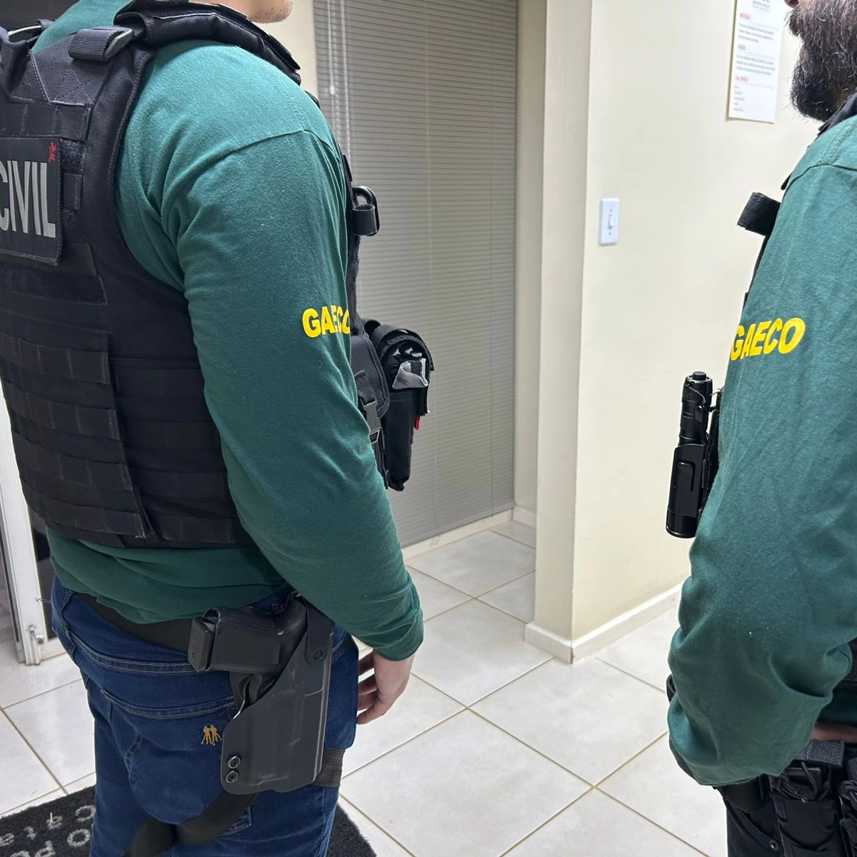 Advogados são presos em Salvador por fraudes milionárias contra idosos; MP apura mais de mil casos