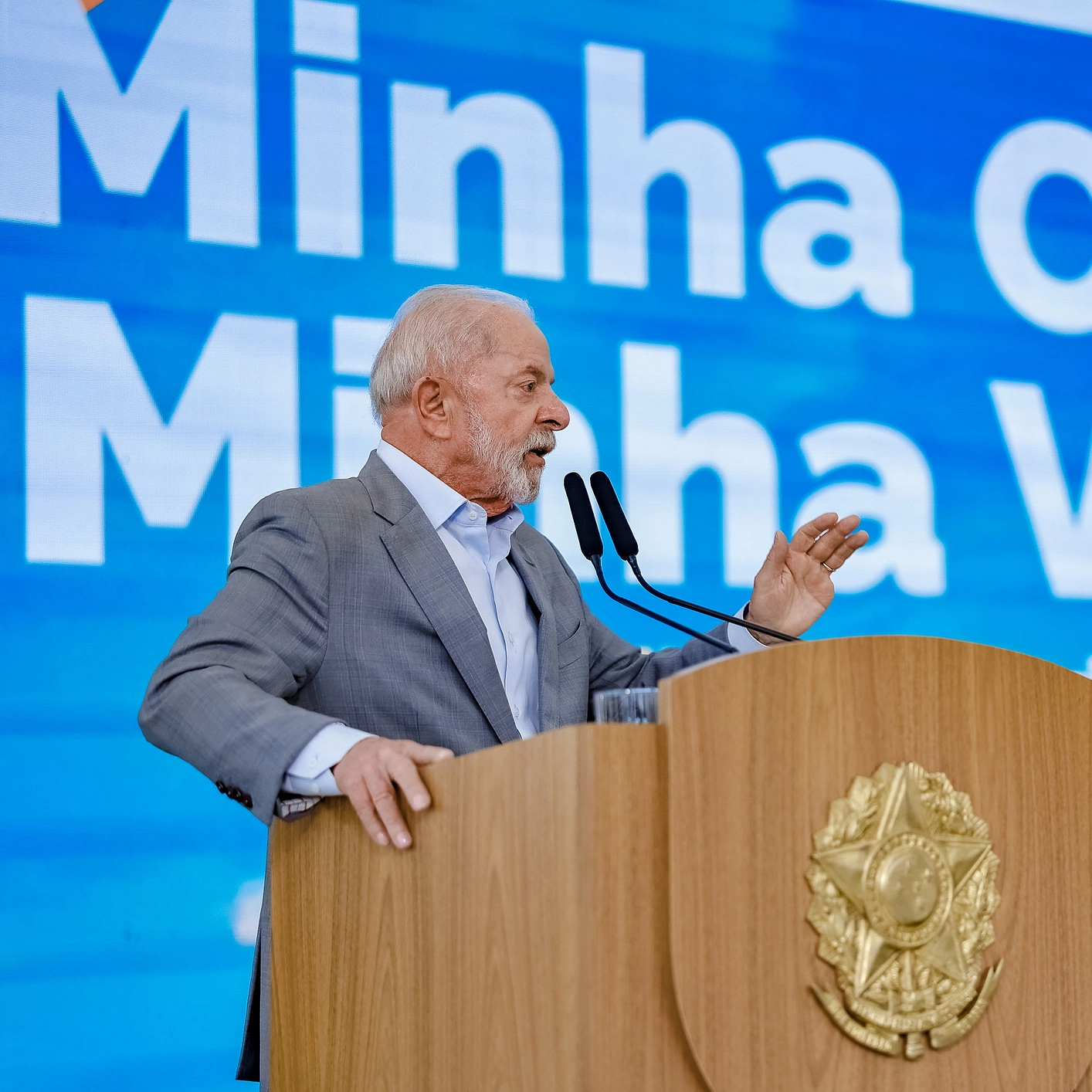 'Se o Trump quiser negociar, o Lulinha paz e amor está de volta', diz Lula sobre tarifaço