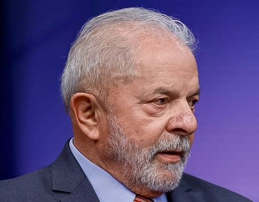 Lula sanciona lei que aumenta pena para crime de feminicídio