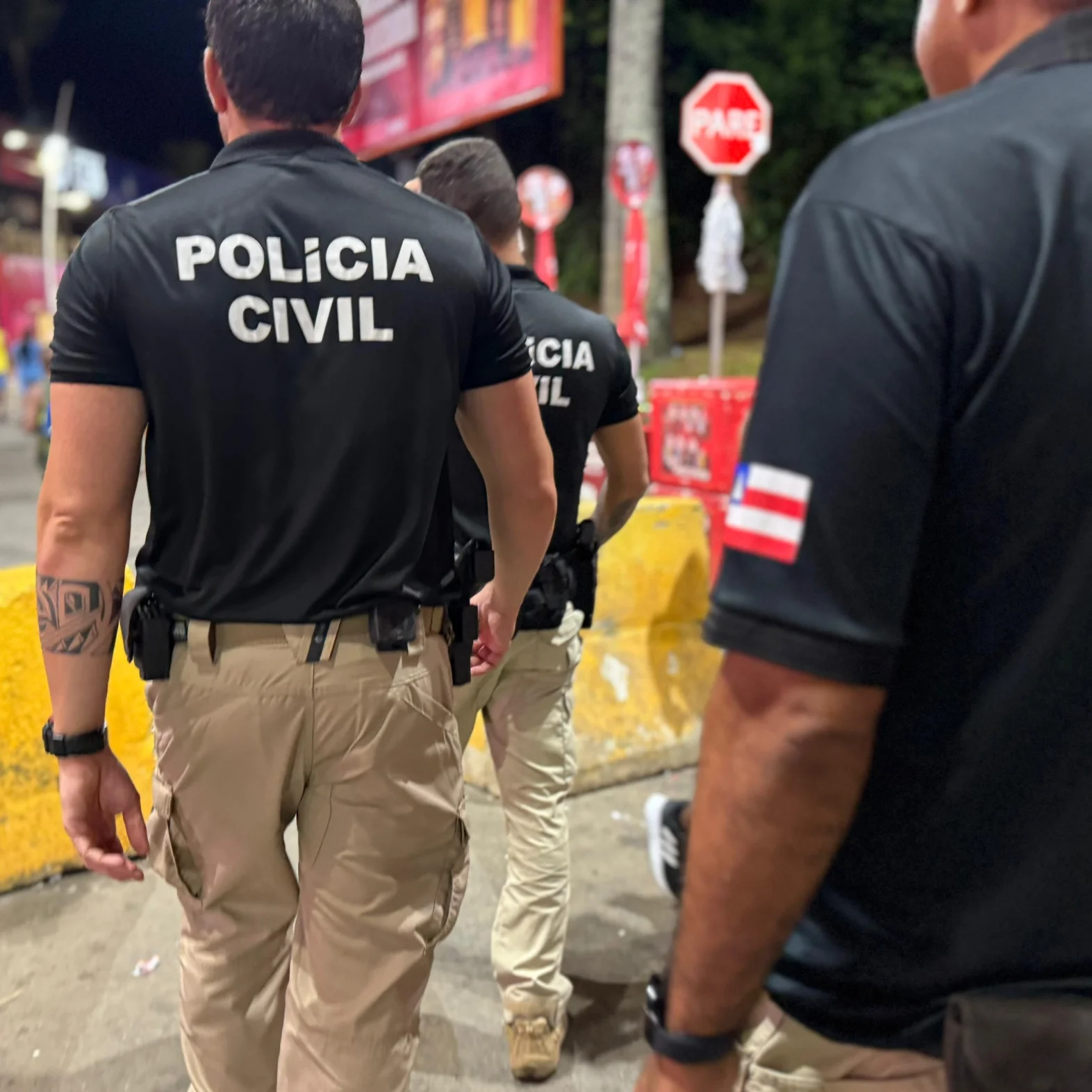 Três investigadores da Polícia Civil recebem processo por deixarem traficante escapar de posto no Carnaval