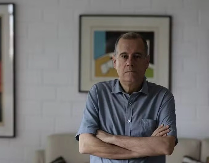 Paulo Henriques Britto é eleito para a cadeira 30 da Academia Brasileira de Letras