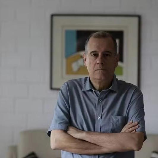 Paulo Henriques Britto é eleito para a cadeira 30 da Academia Brasileira de Letras