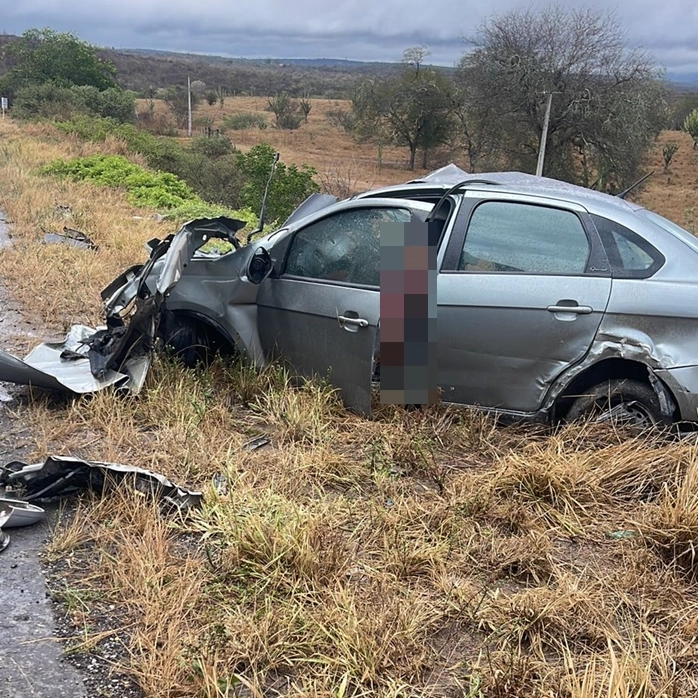 Casal e criança morrem após acidente na BR-116, em Santa Bárbara