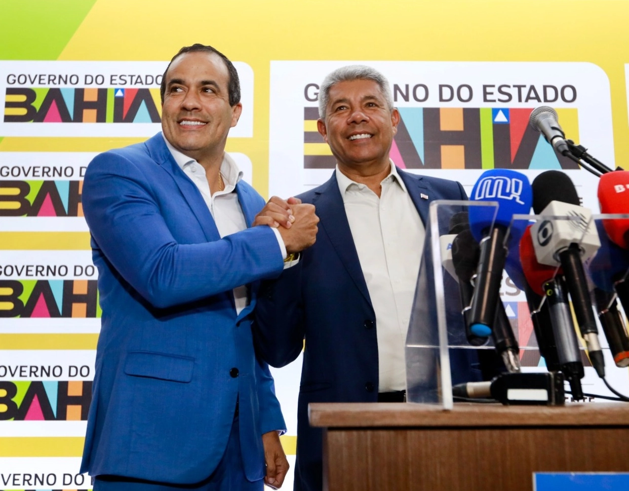 Notas do Poder - a foto cara de Jerônimo e Bruno; a cidade pobre que desembolsou R$ 7 mi com São João e mais