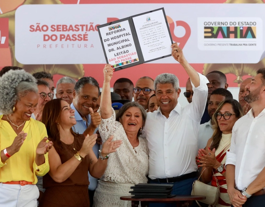 Prefeita que votou em ACM Neto rasga elogios a Jerônimo e se declara: 'Te amo de coração'
