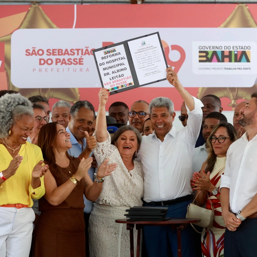 Prefeita que votou em ACM Neto rasga elogios a Jerônimo e se declara: 'Te amo de coração'