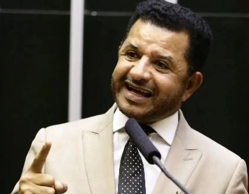 Ex-assessora é condenada por extorsão contra ex-deputado Abílio Santana