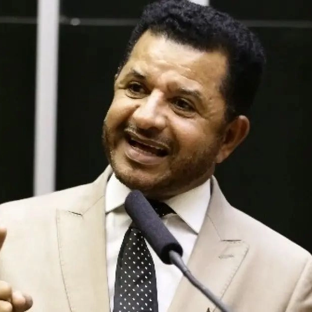 Ex-assessora é condenada por extorsão contra ex-deputado Abílio Santana
