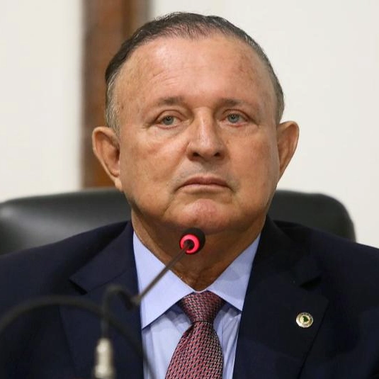 STF afasta Adolfo Menezes da presidência da ALBA