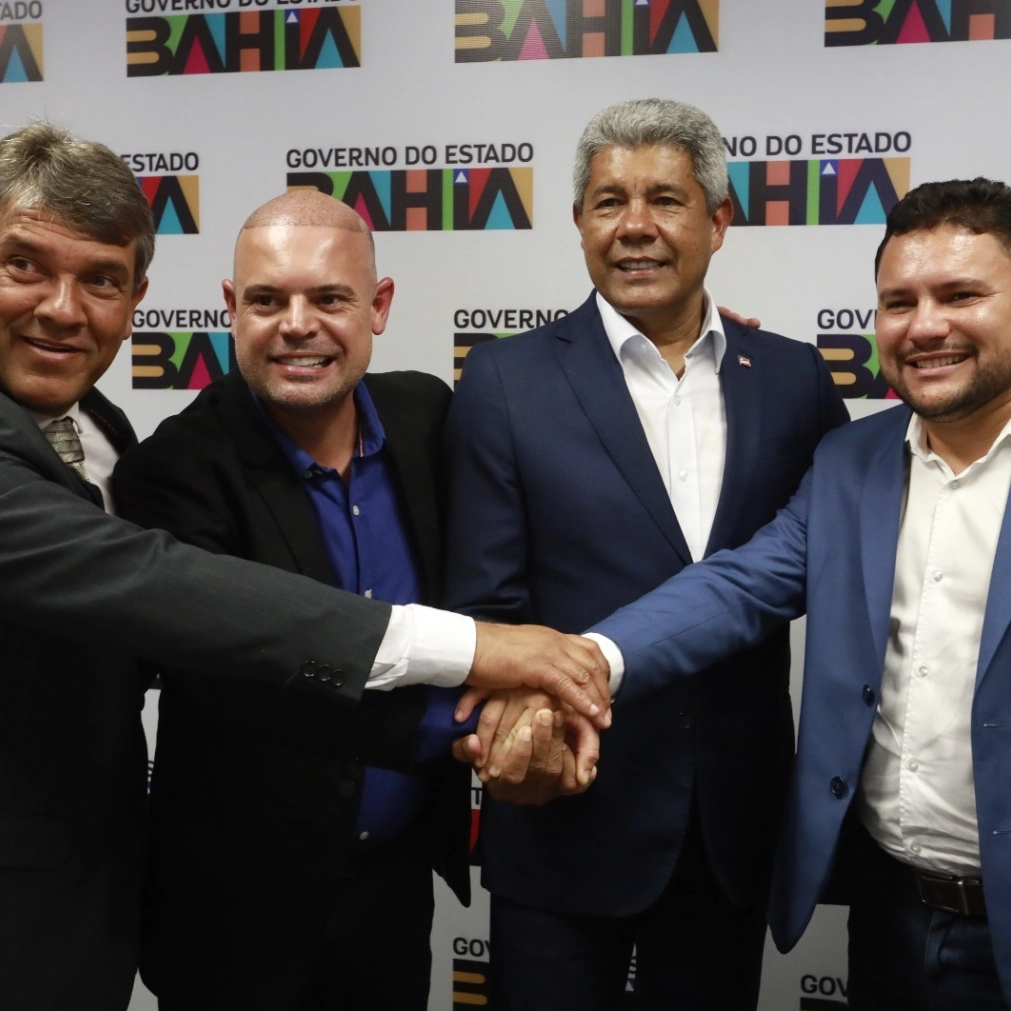 'Pula-pula': prefeito de Serra Preta se declara para Jerônimo três anos após apoiar ACM Neto