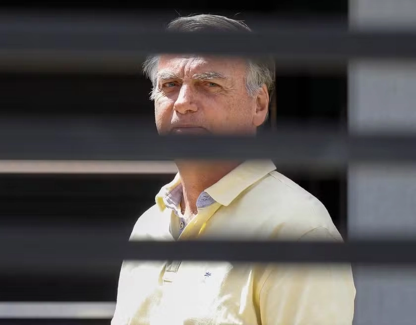 Moraes autoriza Bolsonaro a realizar procedimento médico em hospital de Brasília