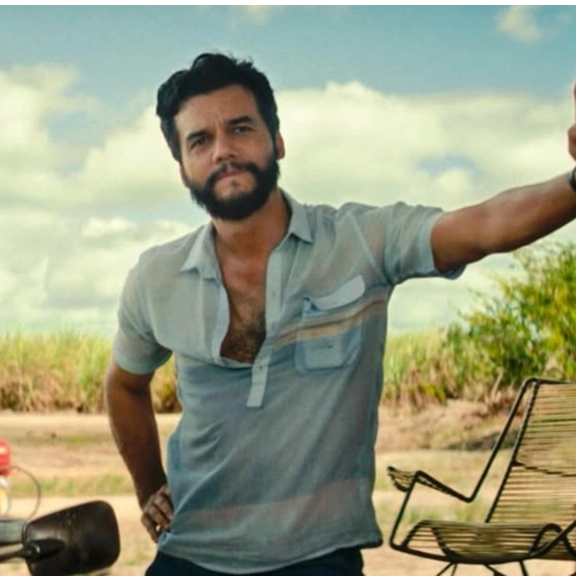 Wagner Moura vence prêmio de melhor ator em Cannes por "O Agente Secreto"