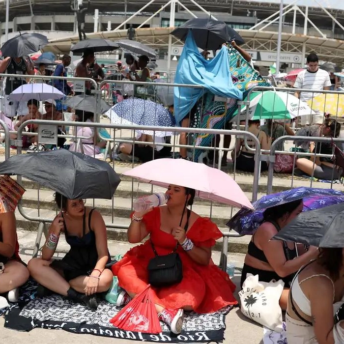 Depois de morte de Ana Clara Benevides, portaria obriga distribuição gratuita de água em eventos em dias de calor