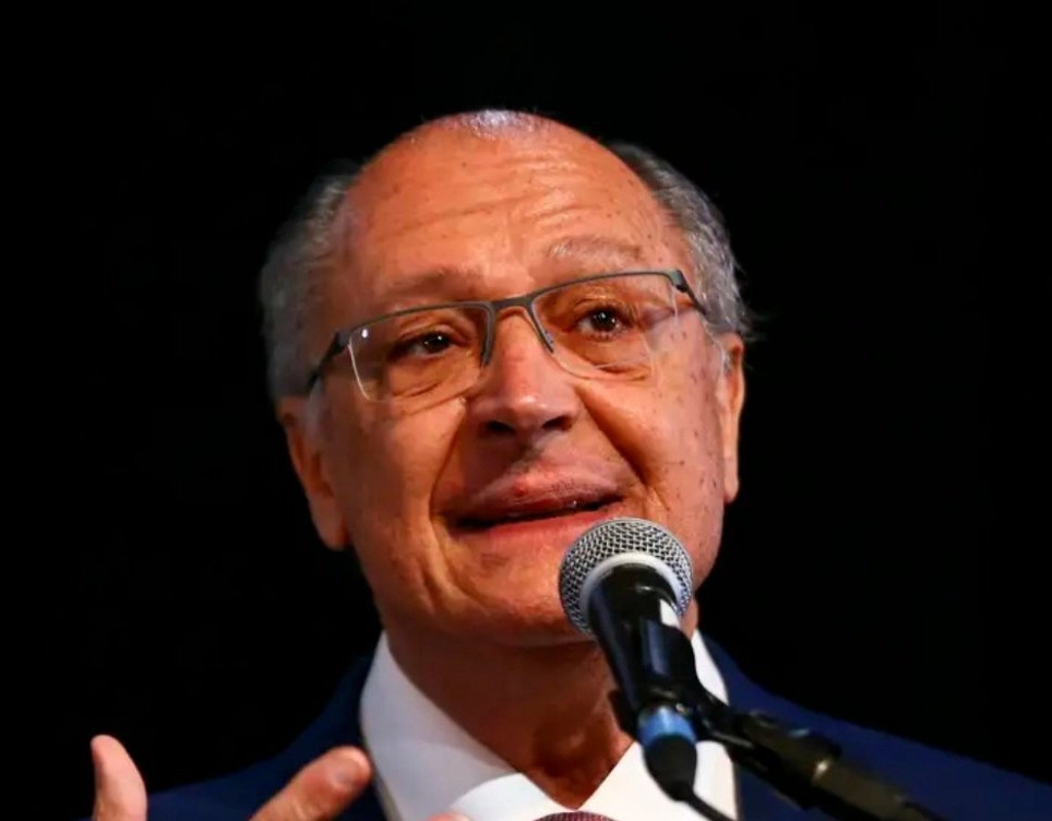 Geraldo Alckmin enfrenta tarifa de 50% dos EUA em reuniões com empresários