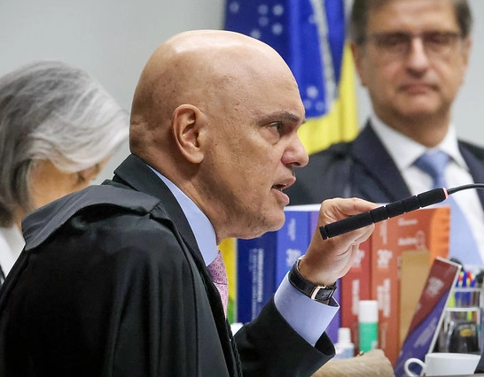 Moraes vota para condenar Jair Bolsonaro e aliados por tentativa de golpe de Estado