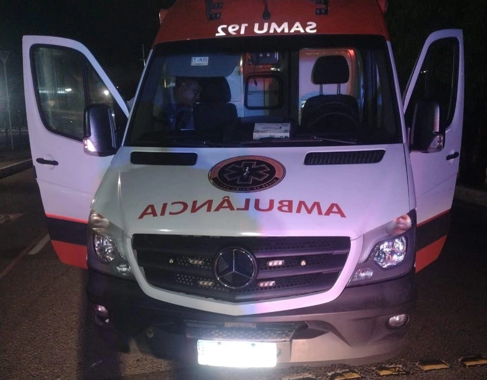 Homem rouba ambulância do Samu com paciente dentro em Salvador