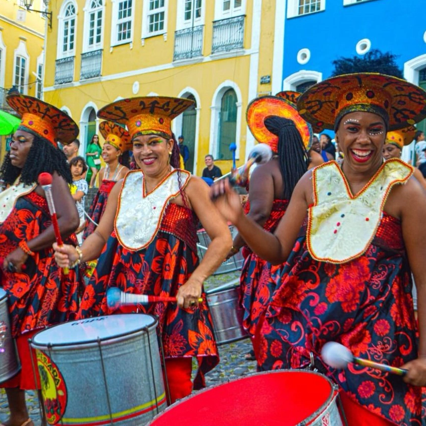 Bloco A Mulherada homenageia orixá Nanã na quinta-feira de Carnaval