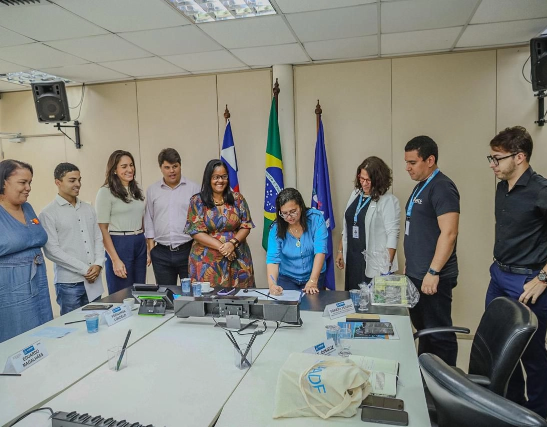 Salvador fecha parceria com Fundação Pan-Americana para desenvolvimento e inclusão de jovens