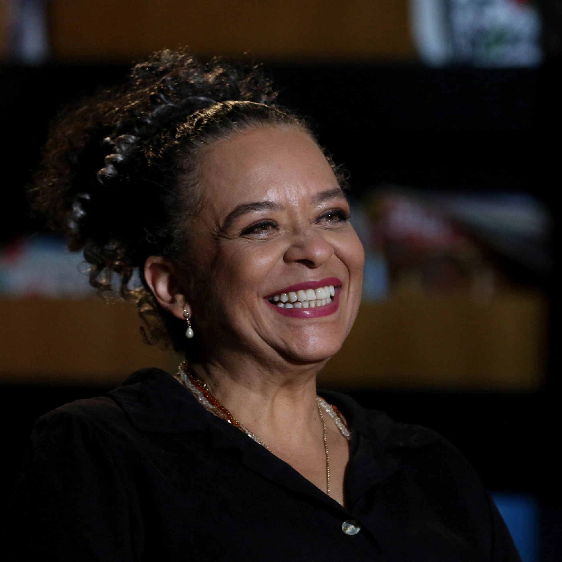 Ana Maria Gonçalves é a primeira mulher negra eleita para a Academia Brasileira de Letras