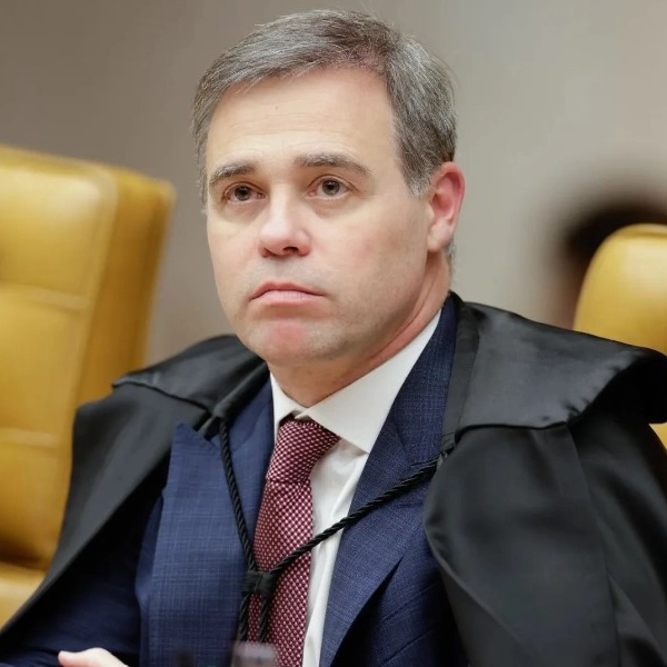 André Mendonça pede destaque e recurso de Collor vai ao plenário físico do STF