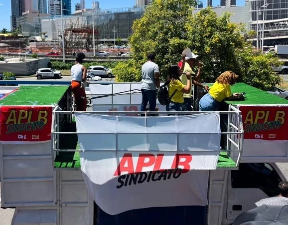 Justiça da Bahia endurece medidas contra greve de professores em Salvador e e aumenta multa diária à APLB para R$ 100 mil