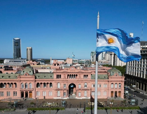 Inflação anual da Argentina chega a 250% em janeiro