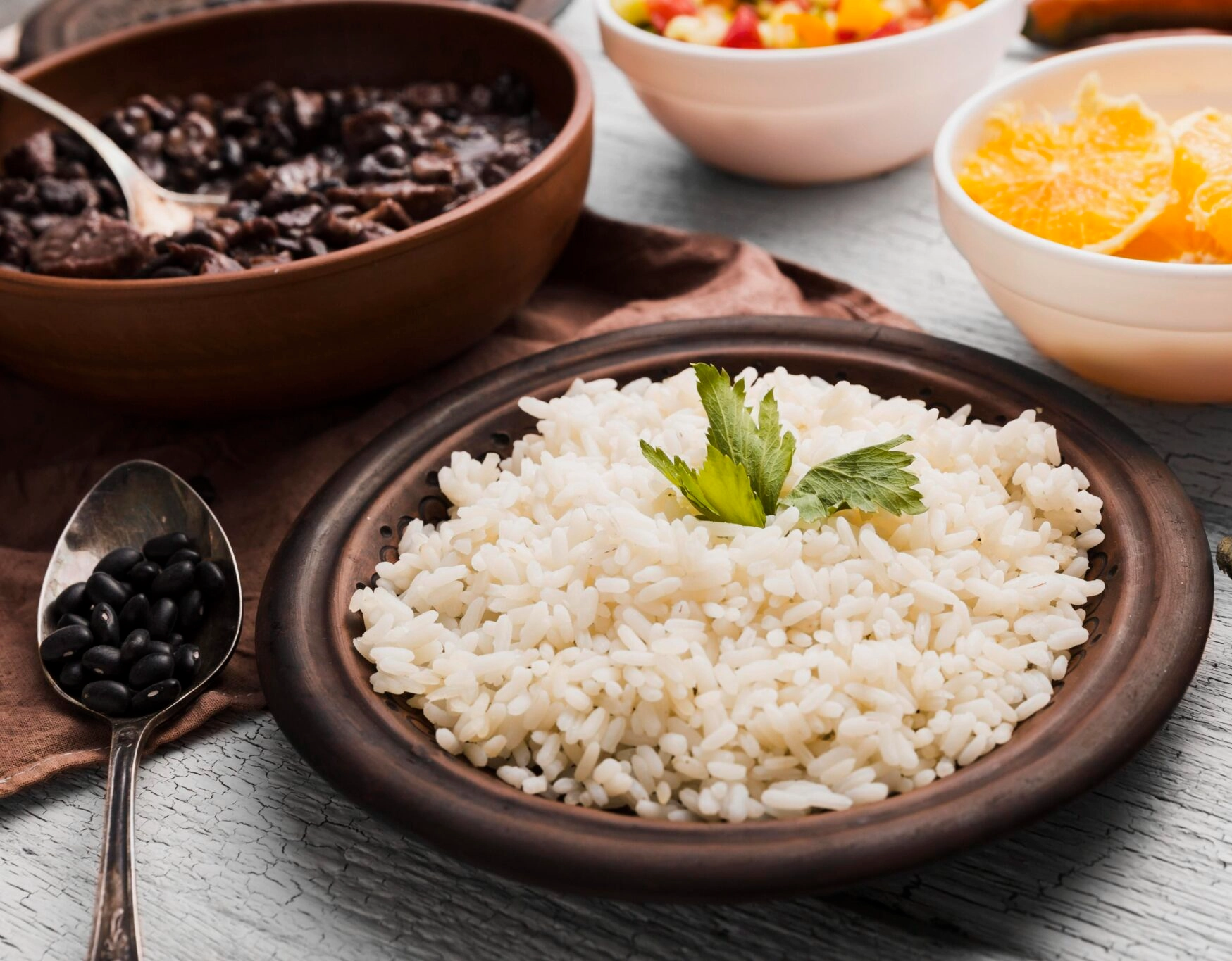 Arroz e feijão têm queda de preços no Brasil