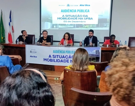 Ufba pode ganhar linha de ônibus noturna após pressão de estudantes e docentes