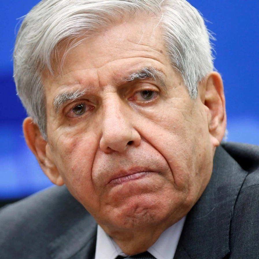 Moraes concede prisão domiciliar a Augusto Heleno e impõe tornozeleira eletrônica