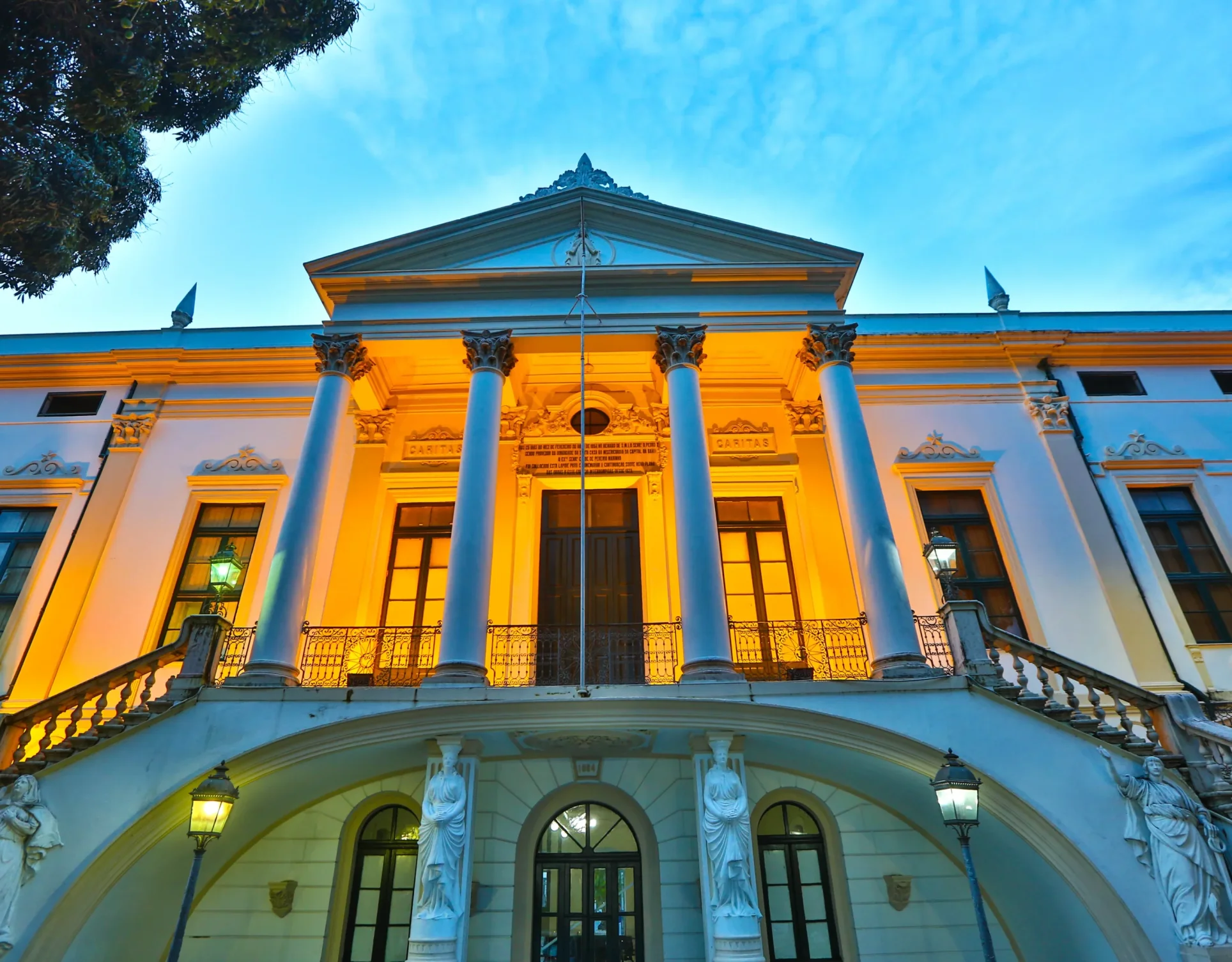 Familiares denunciam descaso em UTI do Hospital Santa Izabel, em Salvador