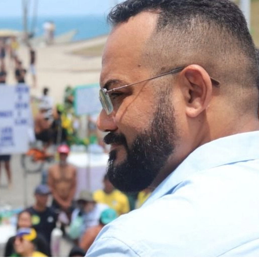 Deputado Leandro de Jesus convoca manifestação na Barra em memória de patriota morto na Papuda