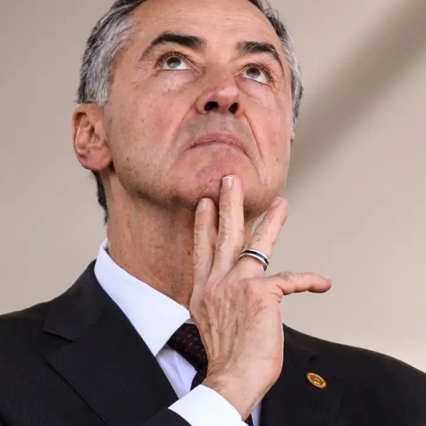 Barroso diz que julgamento de Bolsonaro será 'sereno e dentro da Constituição'