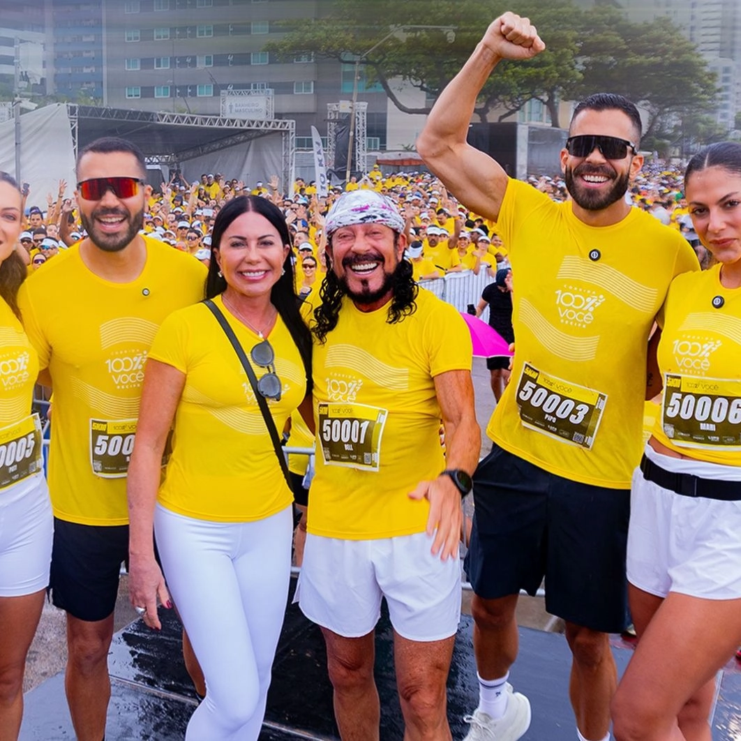 Bell Marques celebra 73 anos com corrida e show no Farol da Barra