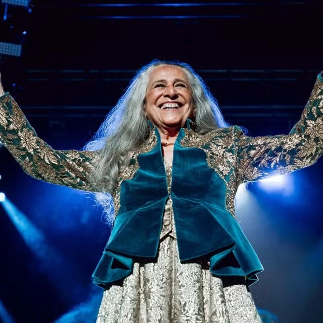 Ingressos para show de Maria Bethânia na Concha Acústica esgotam em 1h30