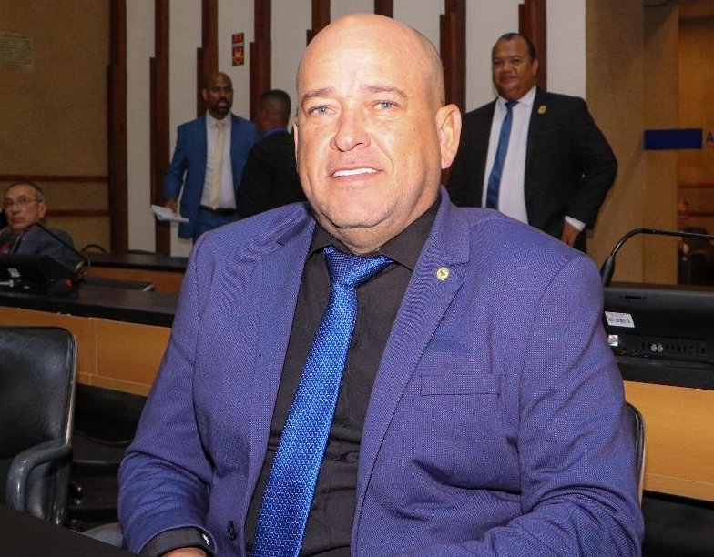 PRD suspende deputado Binho Galinha, preso suspeito de chefiar milícia