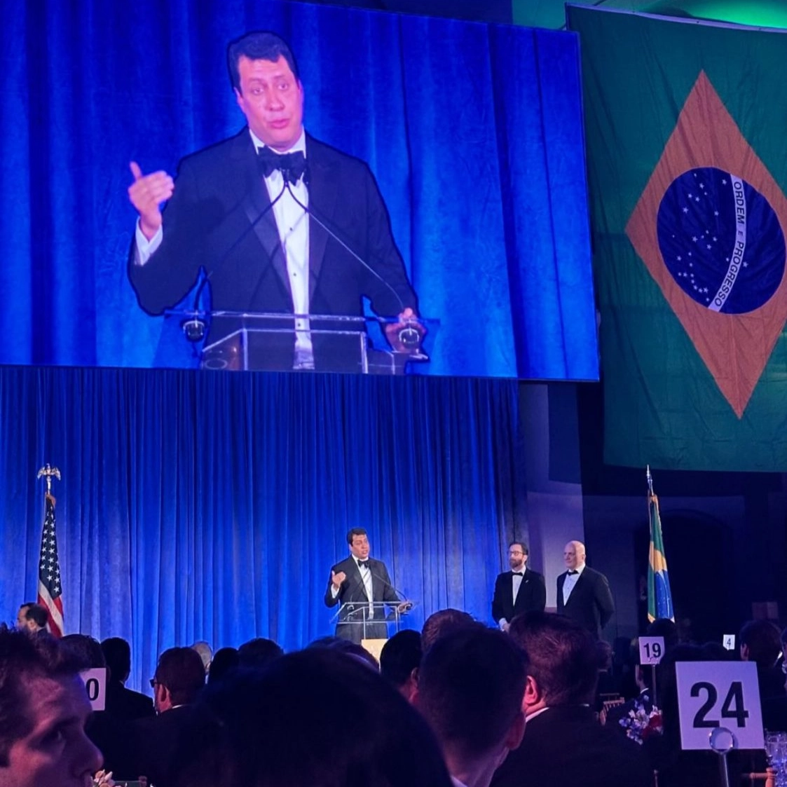 Baiano recebe prêmio de Personalidade do Ano em Nova York