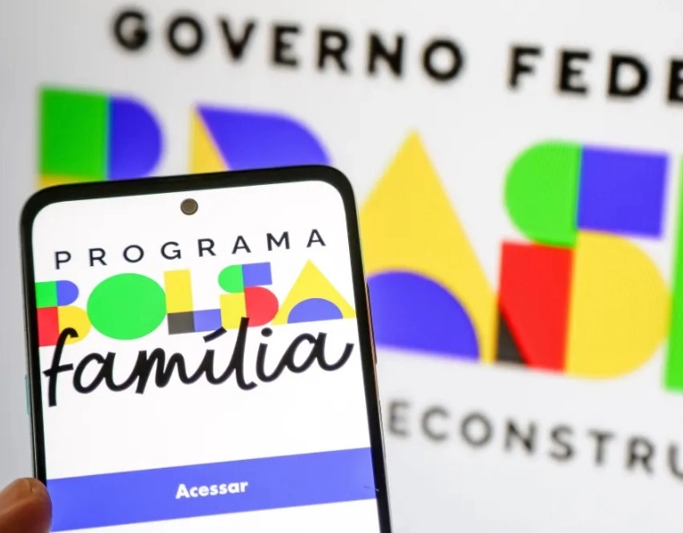 Governo Federal anuncia revisão de dados do Bolsa Família; entenda