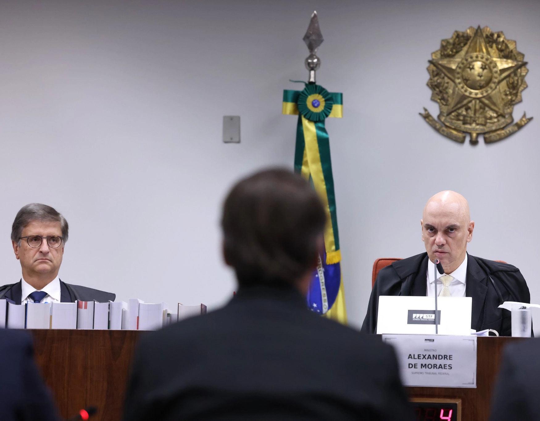 Advogados de Bolsonaro têm até quarta para entregar defesa ao STF