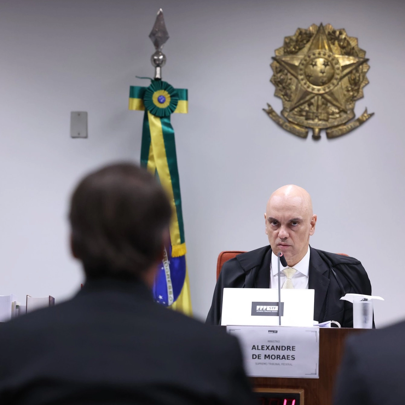 Advogados de Bolsonaro têm até quarta para entregar defesa ao STF
