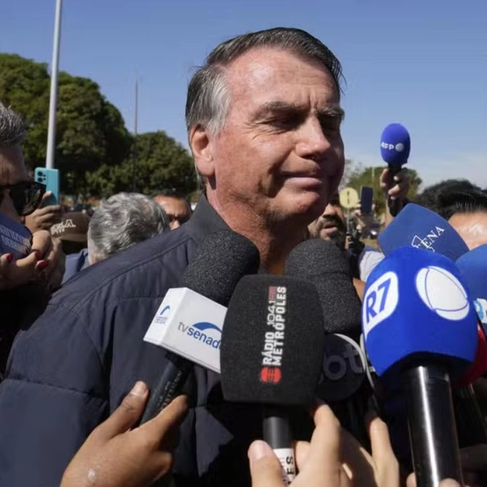 Bolsonaro chama uso de tornozeleira eletrônica de 'suprema humilhação'