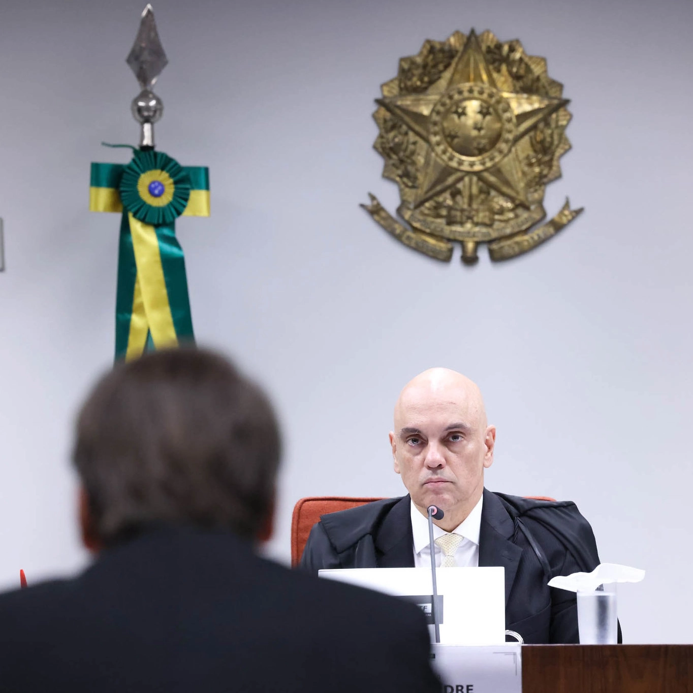 Moraes encerra ação do golpe e prepara início da pena de 27 anos para Bolsonaro