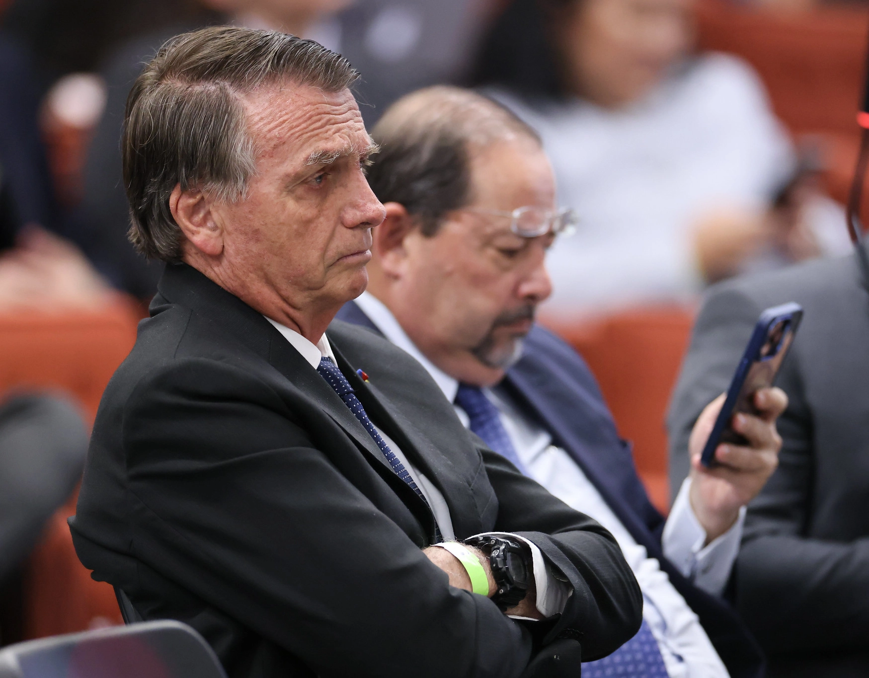 Pen drive apreendido em banheiro da casa de Bolsonaro não interessa à investigação, diz PF